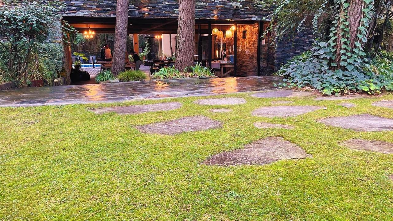 Aparthotel Sonidos Del Bosque Mar de Las Pampas Esterno foto